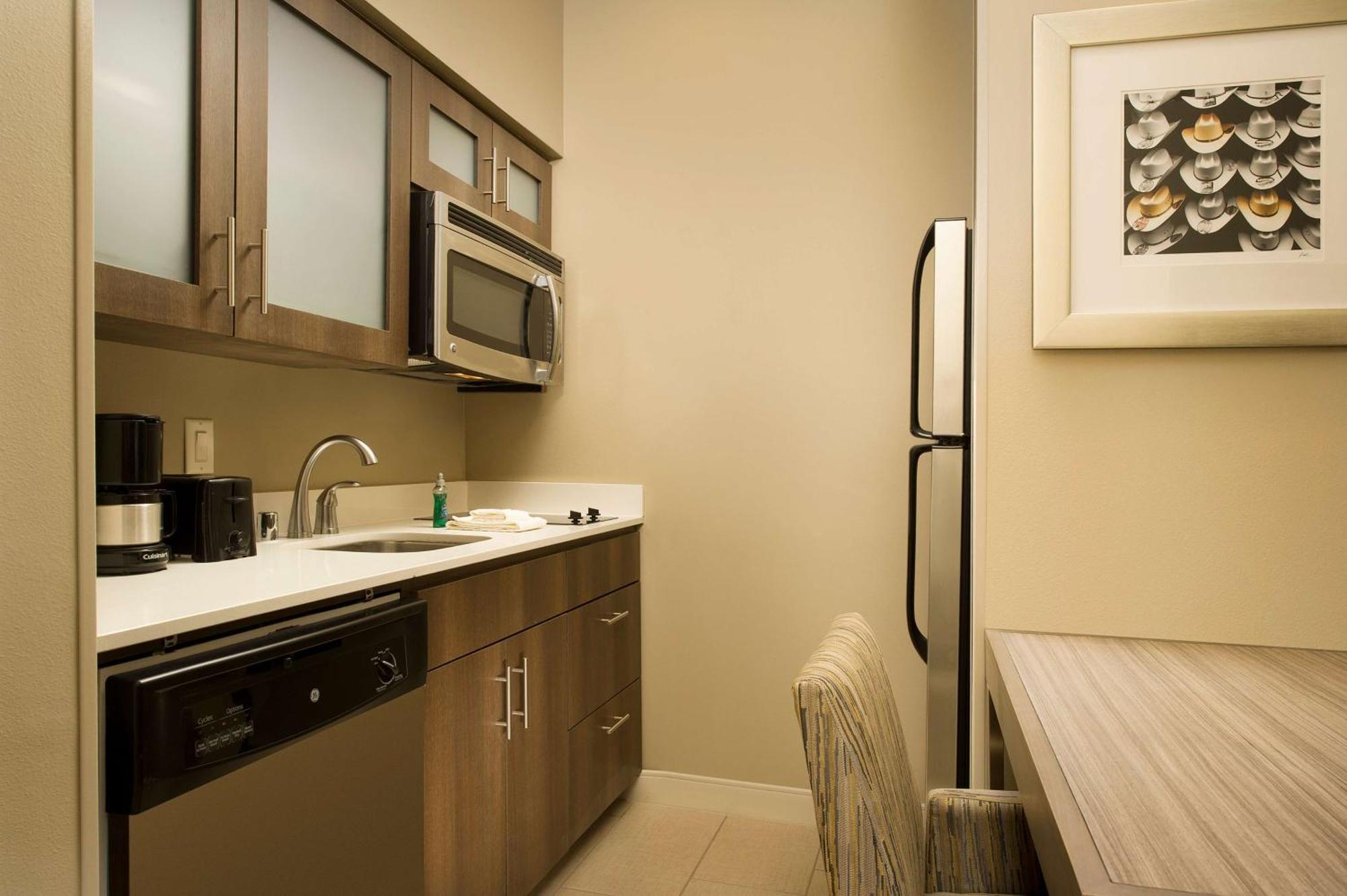 Homewood Suites By Hilton Midland Extérieur photo